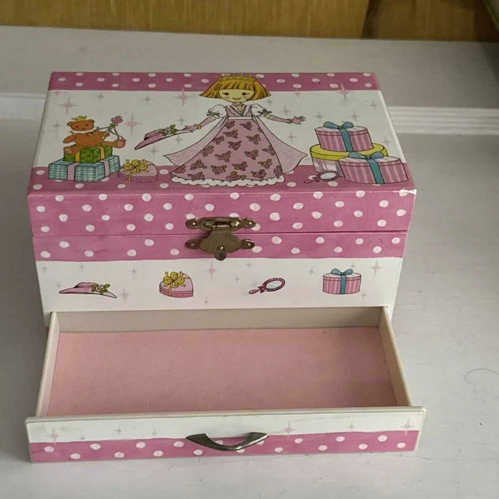 Childrens Princess Mirrored Musical Jewelry Box Twirling Princess Pink Cute